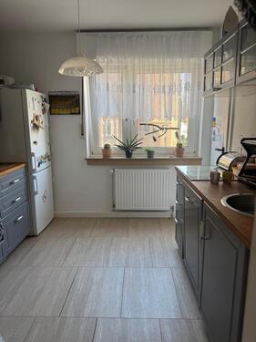 Foto - Große 3-Zimmer-Wohnung in ruhiger Gegend!