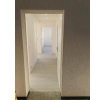 3 Zimmer Eigentumswohnung mit Balkon,Garage und großem Keller - Mühlheim am Main