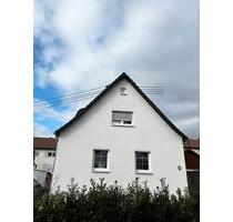 Haus zur Miete - 1.700,00&nbsp;EUR Kaltmiete, ca.&nbsp; 127,00&nbsp;m&sup2; in Backnang (PLZ: 71522)