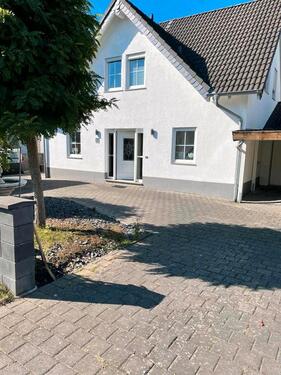 Foto - 5 Zimmer Einfamilienhaus zum Kaufen in Hennef (Sieg)
