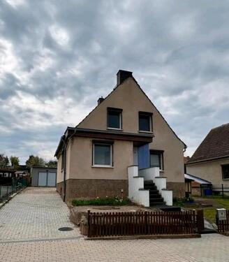 Foto - Einfamilienhaus mit großem Garten
