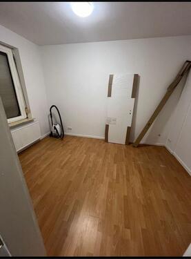 Foto - WG-Zimmer zu vermieten - 500,00&nbsp;EUR Kaltmiete, ca.&nbsp; 15,00&nbsp;m&sup2;