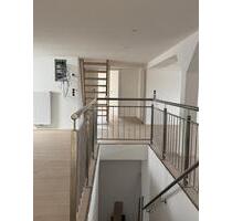 Dachgeschoss Wohnung 200 qm, Für kleinwüchsige sehr gut geeignet - Gingen an der Fils