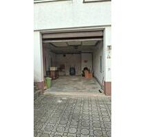 Stellplatz in Einzelgarage für WohnmobilWohnwagenOldtimer - Ergoldsbach Langenhettenbach