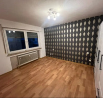 Helle 2,5-Zimmer Wohnung mit Balkon in Karlsdorf-Neuthard