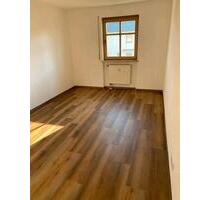 Schöne ruhige 2 Zimmer Wohnung in Teising