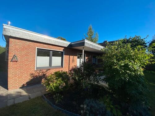 Foto - Bungalow Garten Garage Einbauküche Kamin neu