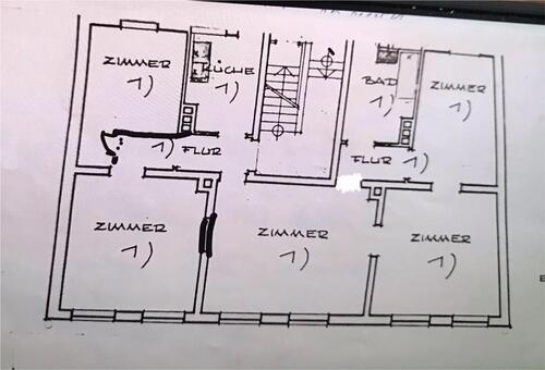 Foto - 5 Zimmer Wohnung 100qm - 900,00&nbsp;EUR Kaltmiete, ca.&nbsp; 100,00&nbsp;m&sup2;