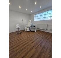 Kosmetikraum Untermiete - 700,00&nbsp;EUR Kaltmiete, ca.&nbsp; 17,00&nbsp;m&sup2; in Wernau (Neckar) (PLZ: 73249)