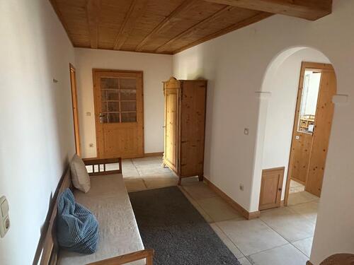 Foto - 3- Zimmerwohnung zu vermieten - 1.300,00&nbsp;EUR Kaltmiete, ca.&nbsp; 100,00&nbsp;m&sup2;