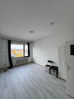 Foto - 3 Zimmer Wohnung mit EBK am Tannenwäldchen 3-er WG möglich
