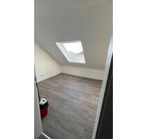 85 qm kernsanierte Dachgeschosswohnung in zentraler Lage: Kommern - Bad Münstereifel