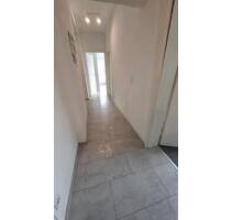 Dachgeschoss-Wohnung - 750,00&nbsp;EUR Kaltmiete, ca.&nbsp; 65,00&nbsp;m&sup2; in Bönen (PLZ: 59199)