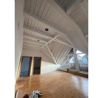 Renovierte Dachgeschoss Wohnung - Aschaffenburg Schweinheim