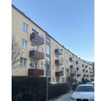 3-Zimmer-Erbpachtwohnung mit 2 Balkonen – renovierungsbedürftig - Augsburg Bergheim