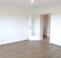 Gut geschnittene 2,5 Zi.-Whg mit EBK, ca 75qm und Balkon - Lauf an der Pegnitz