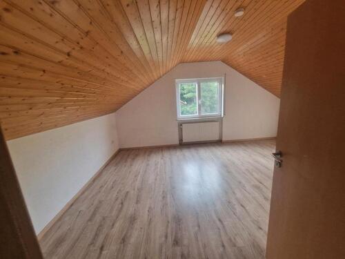 Foto - 2.5 Zimmer Dachgeschoßwohnung zur Miete in Plüderhausen