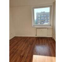 WG Zimmer in einer Dreizimmerwohnung - Hamburg Niendorf