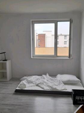 Foto - Ruhiges Zimmer in zentraler Lage in Studenten WG abzugeben