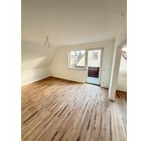 Erstbezug Kernsaniert Fußbodenheizung 4-Zimmer DG-Wohnung - Stadthagen