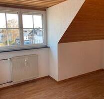 Geräumige 2,5 Zimmer Dachgeschosswohnung in Iserlohn Hennen