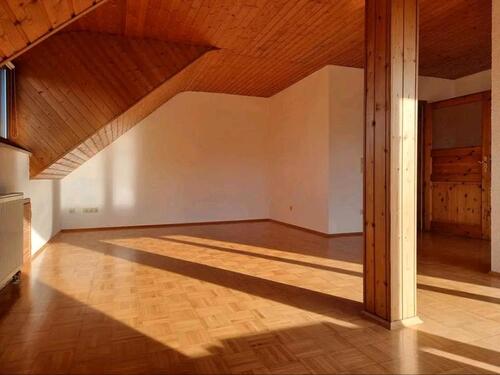 Foto - 3.5 Zimmer Dachgeschoßwohnung zur Miete in Karlsruhe