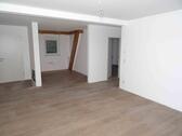 Foto - Neuwertige 3-Zi.-Whg. 95qm mit Balkon in Flachslanden
