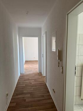 Foto - Erstbezug - Frisch renovierte 2 ZKB in Glöthe