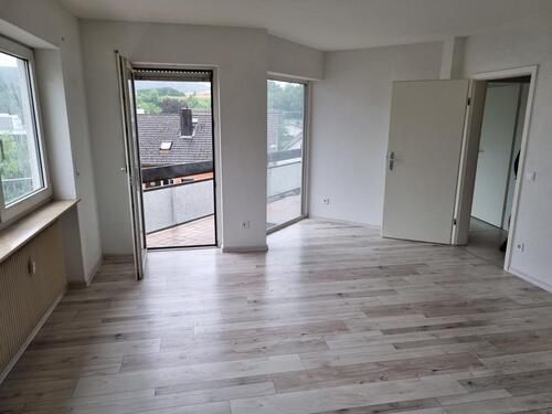 Foto - Etagenwohnung zur Miete in Großrinderfeld