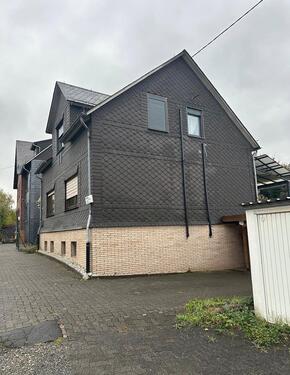 Foto - Charmantes Einfamilienhaus mit PV Anlage Balkon und Garten