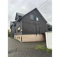 Charmantes Einfamilienhaus mit PV Anlage Balkon und Garten - Mudersbach