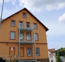 Renovierte 3 Raum- Dachgeschoßwohnung - Sehmatal