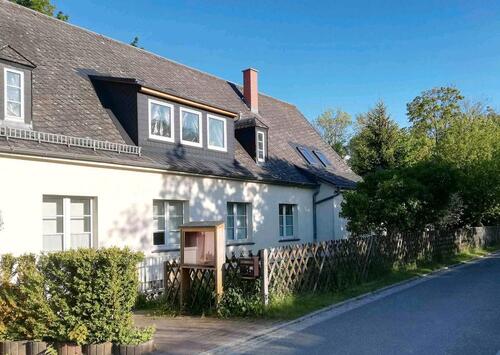 Foto - Erstbezug in hochwertig sanierter und hellen 2-Zimmer-Wohnung