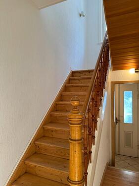 Foto - ein Traumhaus in einem Skigebiet in der Nähe des Waldes