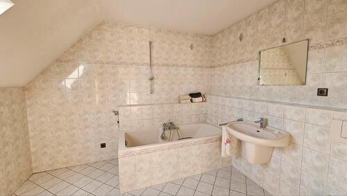 Foto - Dachgeschoßwohnung in Altrip zum Kaufen