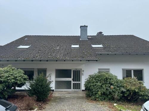 Foto - Wohnen auf einer Ebene mit Südbalkon, Gartenanbindung und Garage in ruhiger Lage