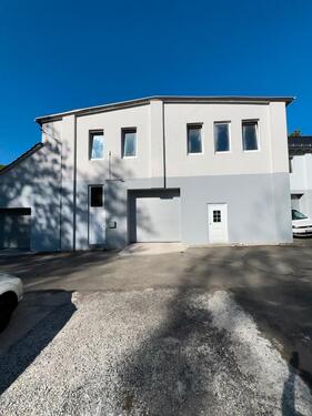 Foto - Große Gewerbehalle Montage Produktion