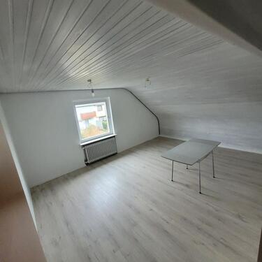 Foto - Dachgeschosswohnung in OT Peine, komplett renoviert