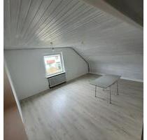 Dachgeschosswohnung in OT Peine, komplett renoviert