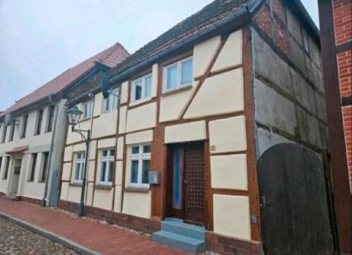 Foto - 4 Zimmer Mehrfamilienhaus, Wohnhaus in Neustadt-Glewe