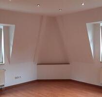 Dachwohnung in schöner Stadtvilla - Limbach-Oberfrohna