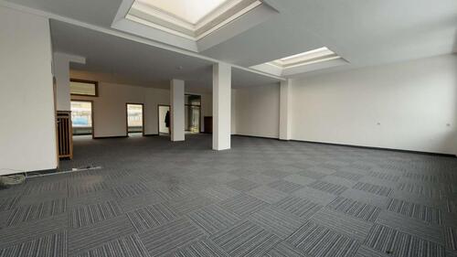 Foto - Attraktive Ladenfläche in der Frankfurter Straße – 224 m² mit Schaufläche, Büro & Lager