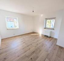 **Jetzt zugreifen: +neuer Laminat +weiße Wände +modernes Tageslichtbad +Loggia** - Marl Alt-Marl