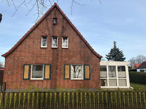 Foto - Verkaufe ein Einfamilienhaus - 225.000,00&nbsp;EUR Kaufpreis, ca.&nbsp; 93,00&nbsp;m&sup2;