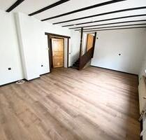 Großzügige 3-Zimmer Wohnung großem Wintergartenbereich - Saarbrücken Ensheim