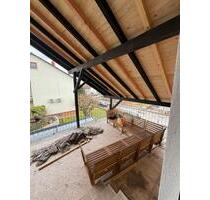 WARMMIETE!!! Dachgeschosswohnung mit traumhaftem 40qm Balkon - Bürstadt