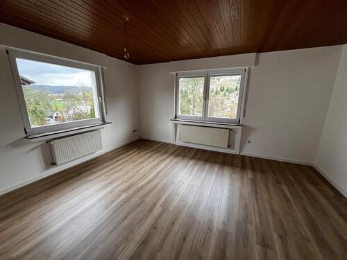 Foto - Großzügige Wohnung über 2 Etagen und 6-Zimmern