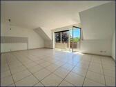 Foto - Schöne 4- Zimmer Wohnung + Garten, Balkon & Garage u. Stellplatz