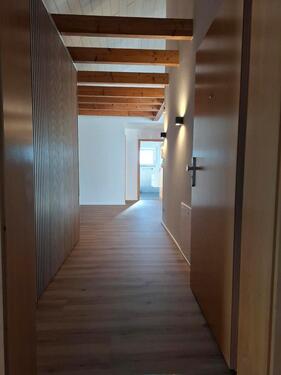 Foto - Erstbezug nach Renovierung 3 Zimmer DG mit neuer Küche.