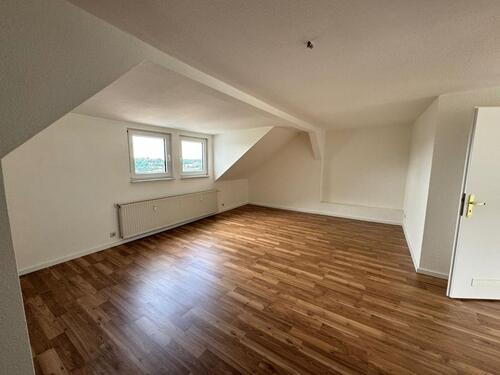 Foto - 2 Zimmer Dachgeschoßwohnung zur Miete in Reichenbach im Vogtland